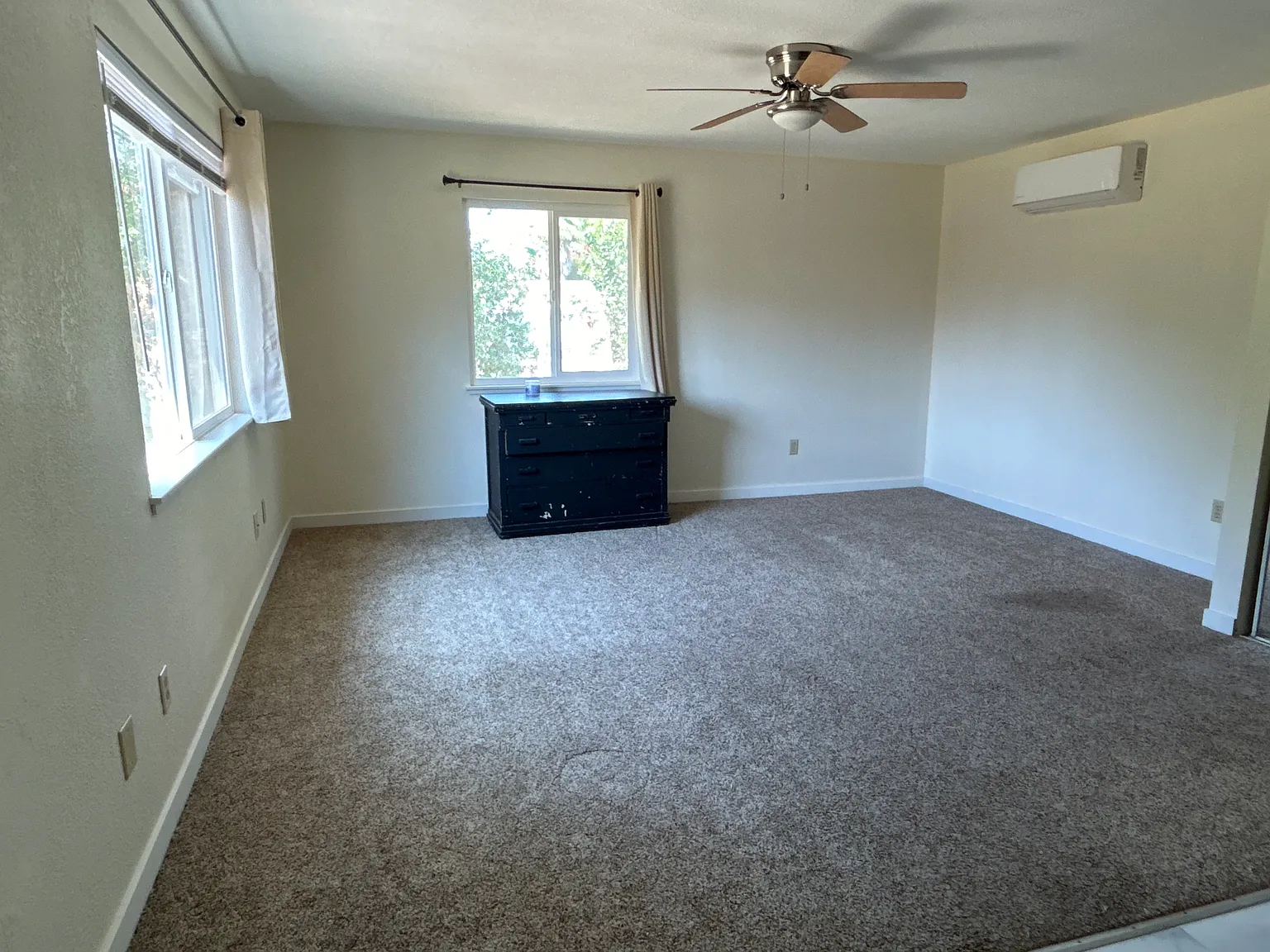 7307 Yarrow Way — Photo 3