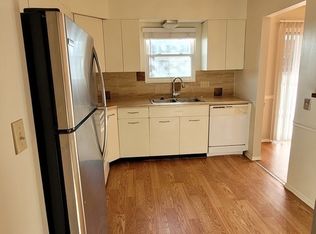 6828 W 76th St APT A, Overland Park, KS 66204