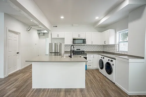 1426 Junction St #1 Photo 1