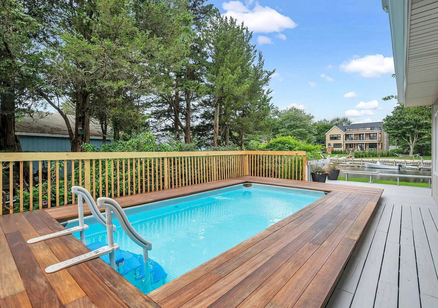 Cozy North Fork Home with Direct Water Access, Private Dock — Photo 2