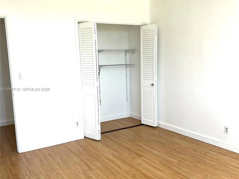 4400 Hillcrest Dr #408B — Photo 13