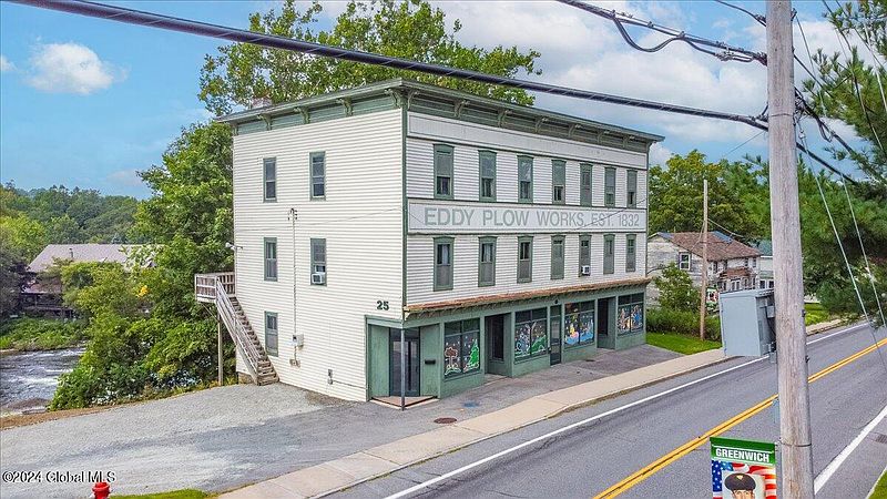 2nd image of 25 Eddy Street