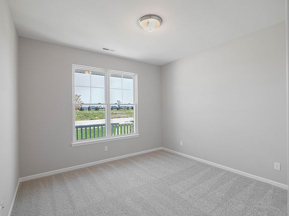 3rd image of 9367 Green Meadow Dr