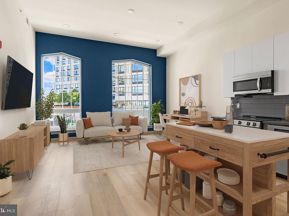 1st image of 689 N Broad St #505