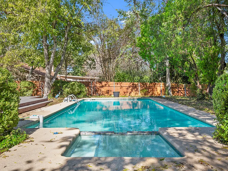 7314 Danwood Dr — Photo 3