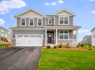 744 Kentshire Cir, Elgin, IL 60124