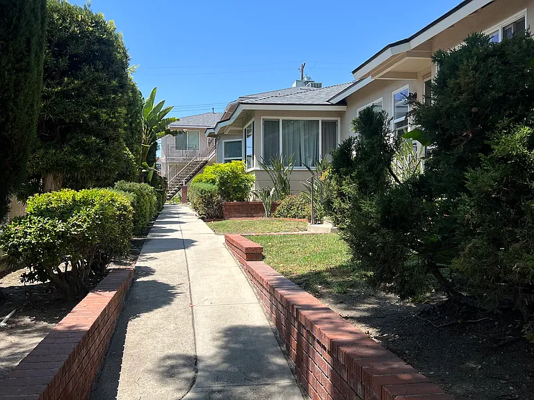 611 E San Jose Ave #D — Photo 15