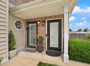 6516 Brook Bend Way UNIT 233, Louisville, KY 40229