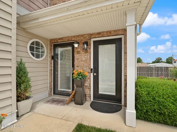 6516 Brook Bend Way Unit 233, Louisville, KY 40229