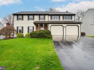 3048 Marcor Dr, Sinking Spring, PA 19608