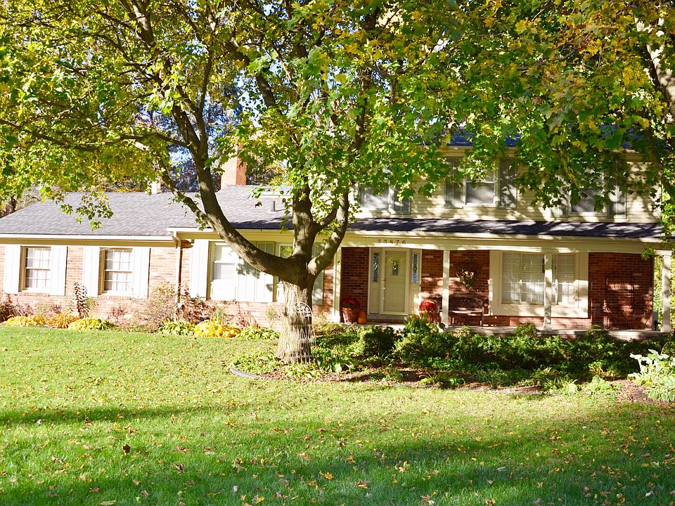 2nd image of 33876 Hunters Pointe Rd