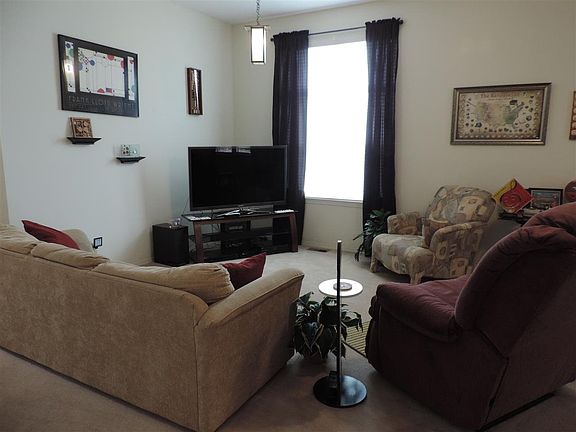 2nd image of 762 E Moss Creek Dr