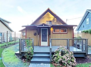10679 N Beach Rd, Bow, WA 98232