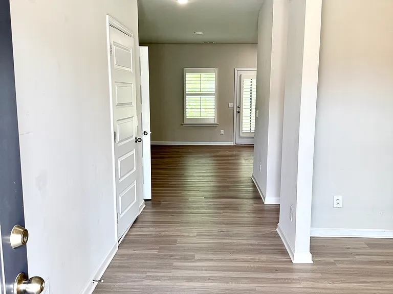 155 Brinson Cir — Photo 31