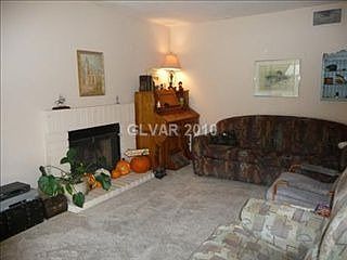 3rd image of 3149 Regal Oak Dr