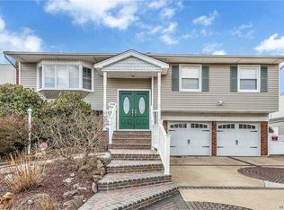 2788 Bayview Ave, Wantagh, NY 11793