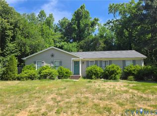 424 Nottingham Dr, Colonial Heights, VA 23834