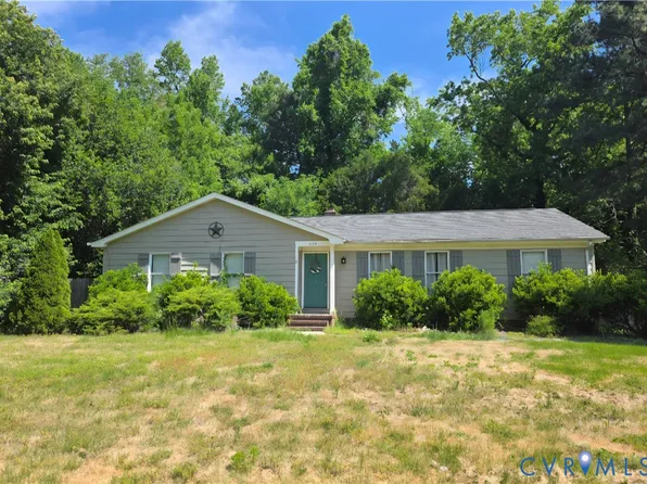 424 Nottingham Dr, Colonial Heights, VA 23834