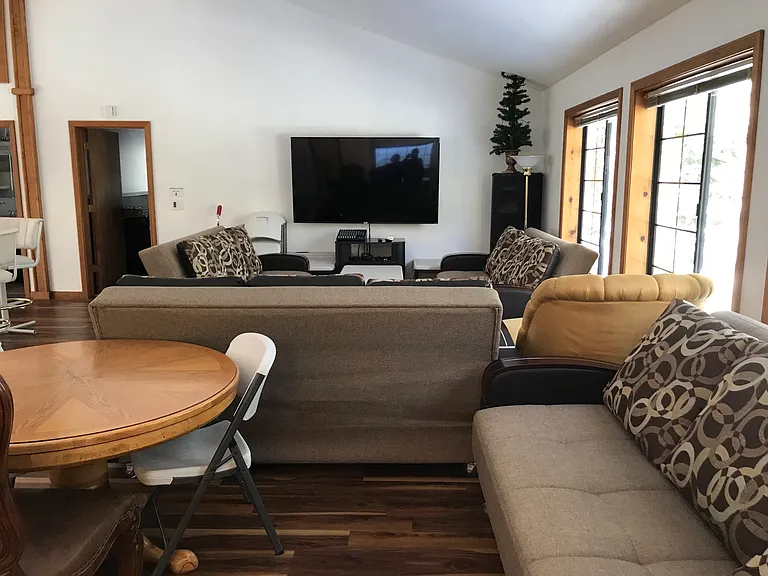 8102 Serene Rd — Photo 16