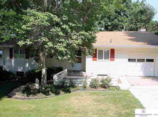 5119 S 81st St, Ralston, NE 68127