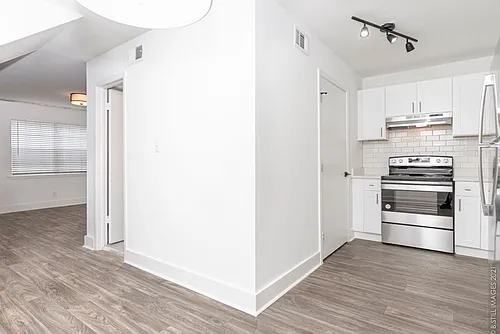 White Oak Townhomes Photo 1