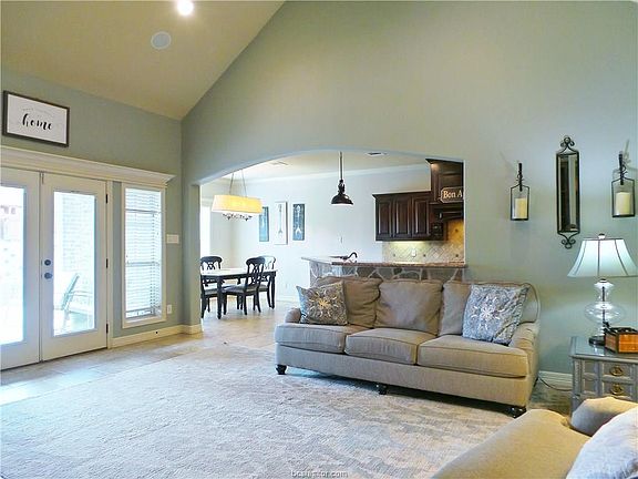 3rd image of 4286 Hollow Stone Dr