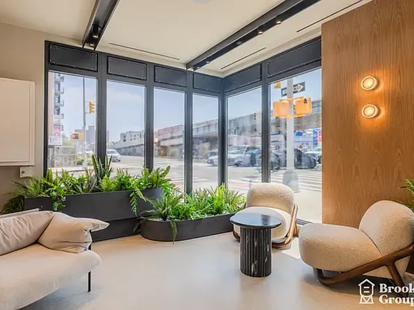 1889 Atlantic Avenue image 13 of 28