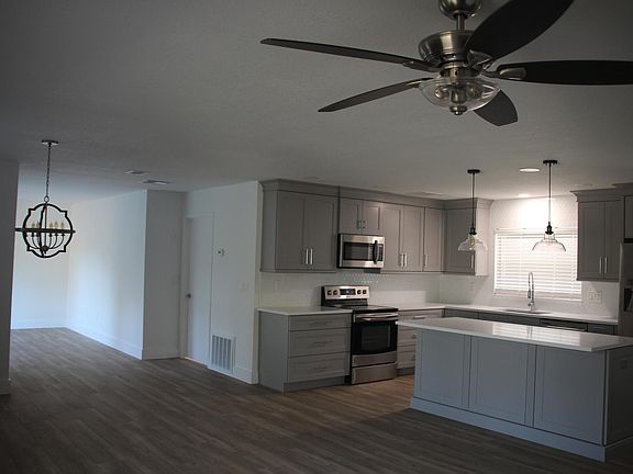 4th image of 111 Wheatland Ct