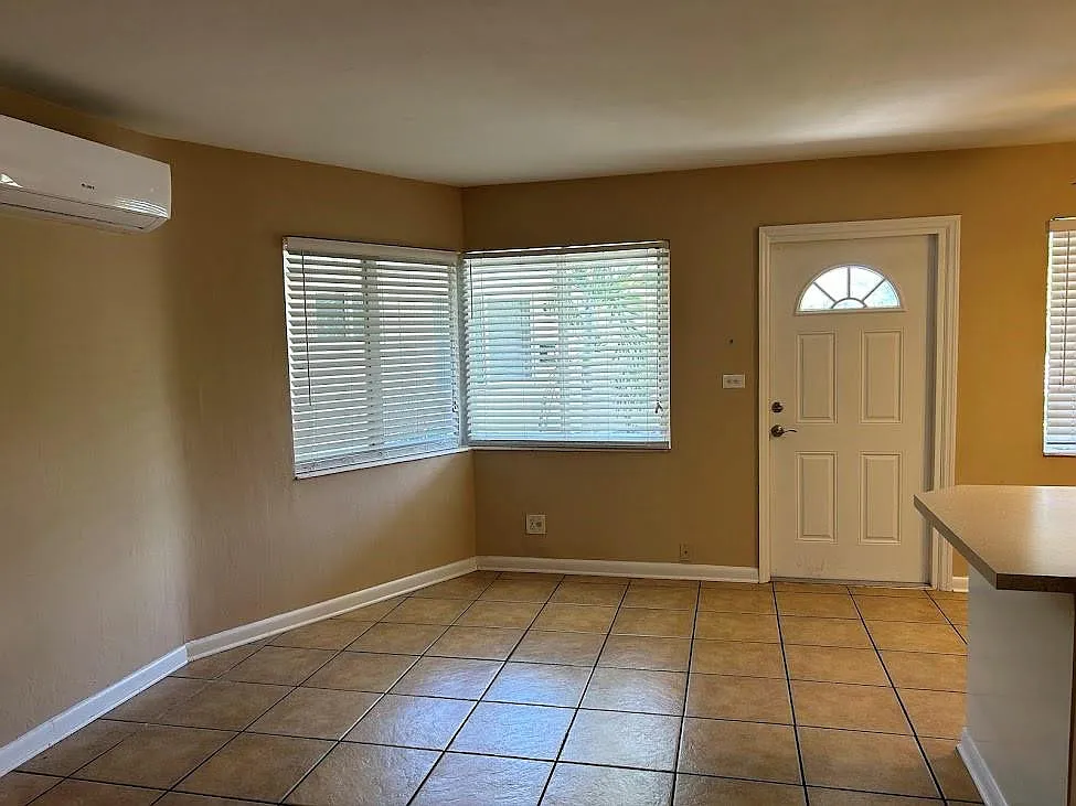 1 bed, 1.0 bath, 575 sqft, $1,600 — Photo 3