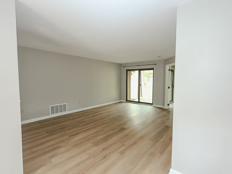 221 Trailside Way — Photo 10