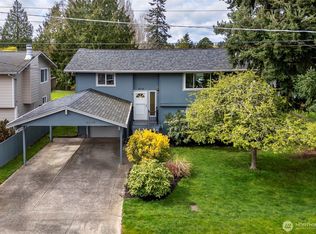 9539 Palatine Ave N, Seattle, WA 98103