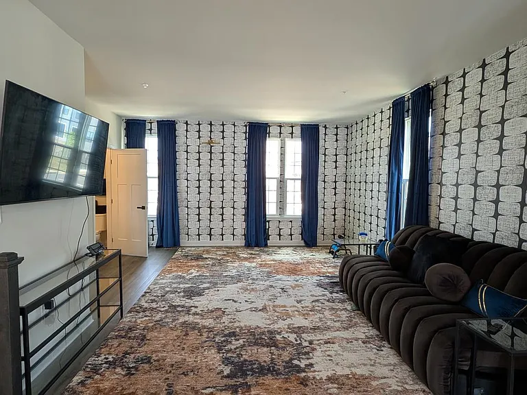 16141 Meadow Glenn Dr — Photo 10