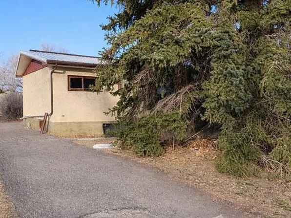 6366 Queens AVENUE, Gull Lake, SK S0N 1A0