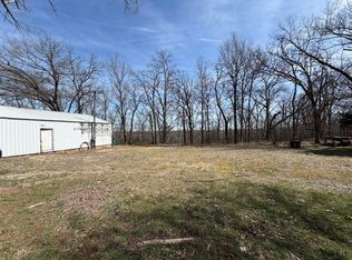 6 Bill Ave, Greenfield, MO 65661