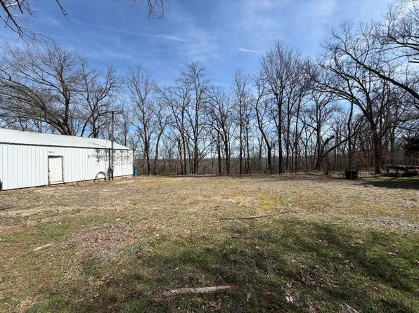 6 Bill Avenue, Greenfield, MO 65661