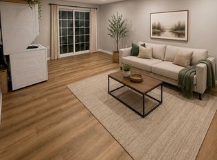 16 Masters Dr, Stafford, VA 22554