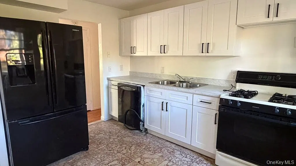 5 bed, 1.5 bath, 1900 sqft, $4,500 — Photo 4