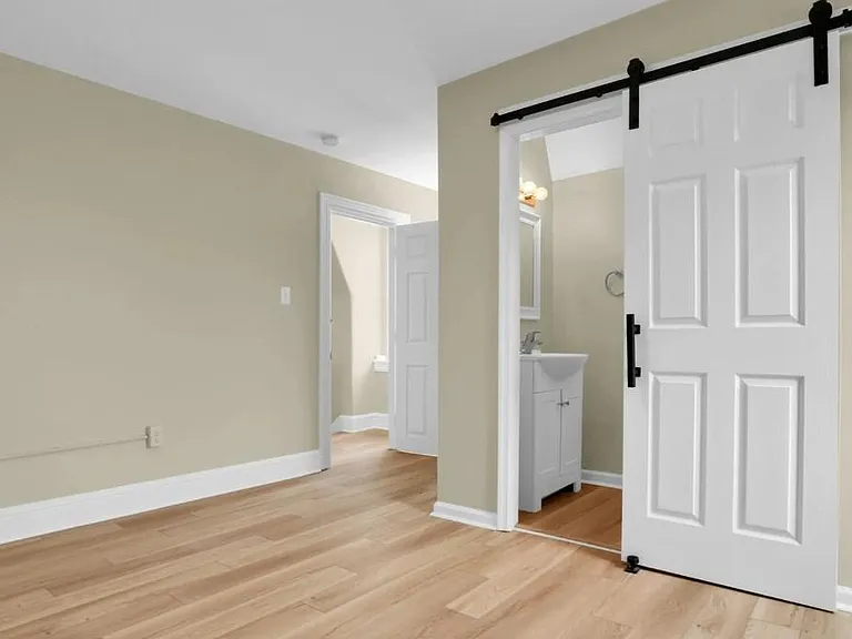 413 Gay St #4 — Photo 5