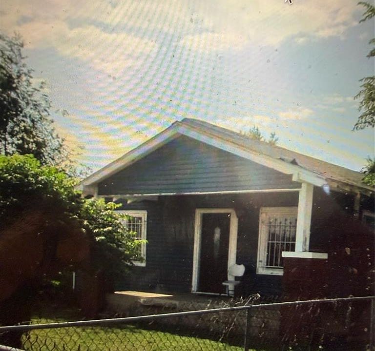 1st image of 316 SE Grand Blvd