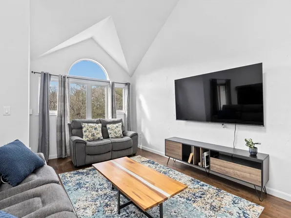 116 Burkhall St Unit Q, Weymouth, MA 02190
