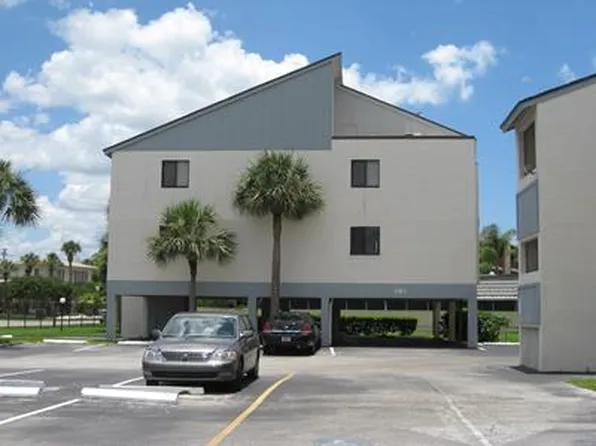 700 Golden Beach Blvd APT 135, Venice, FL 34285