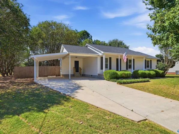 25431 Vaughn St, Elkmont, AL 35620