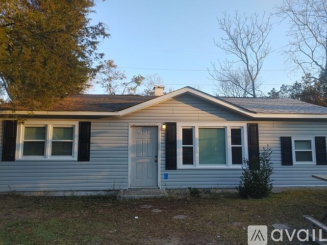2nd image of 1917 Dabney Dr