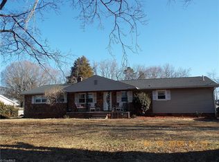 3434 Greenhill Dr, High Point, NC 27265