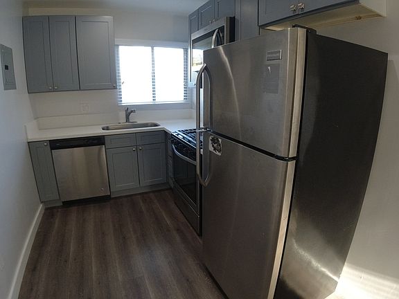 5th image of 2727 Abbot Kinney Blvd #19