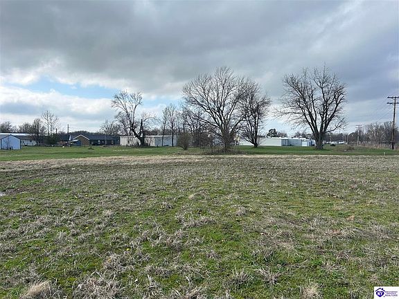 4th image of 142 Fred Phillips Rd