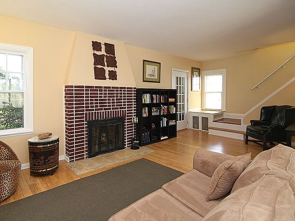 2nd image of 286 Walton Ave