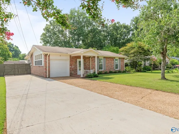 11020 Crestfield Dr SE, Huntsville, AL 35803
