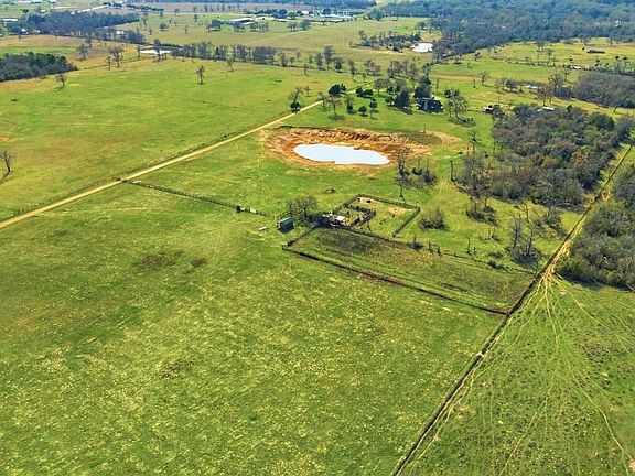 4th image of 27185 Muckelroy Rd