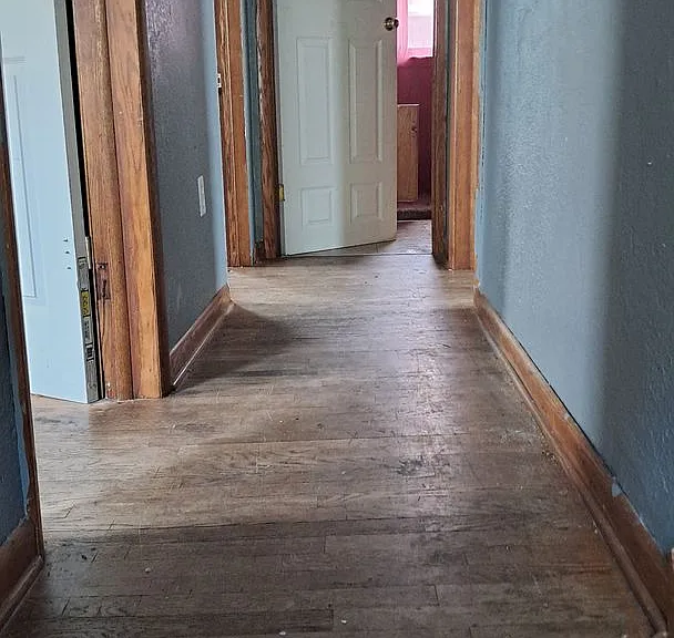 124 Hall St — Photo 6